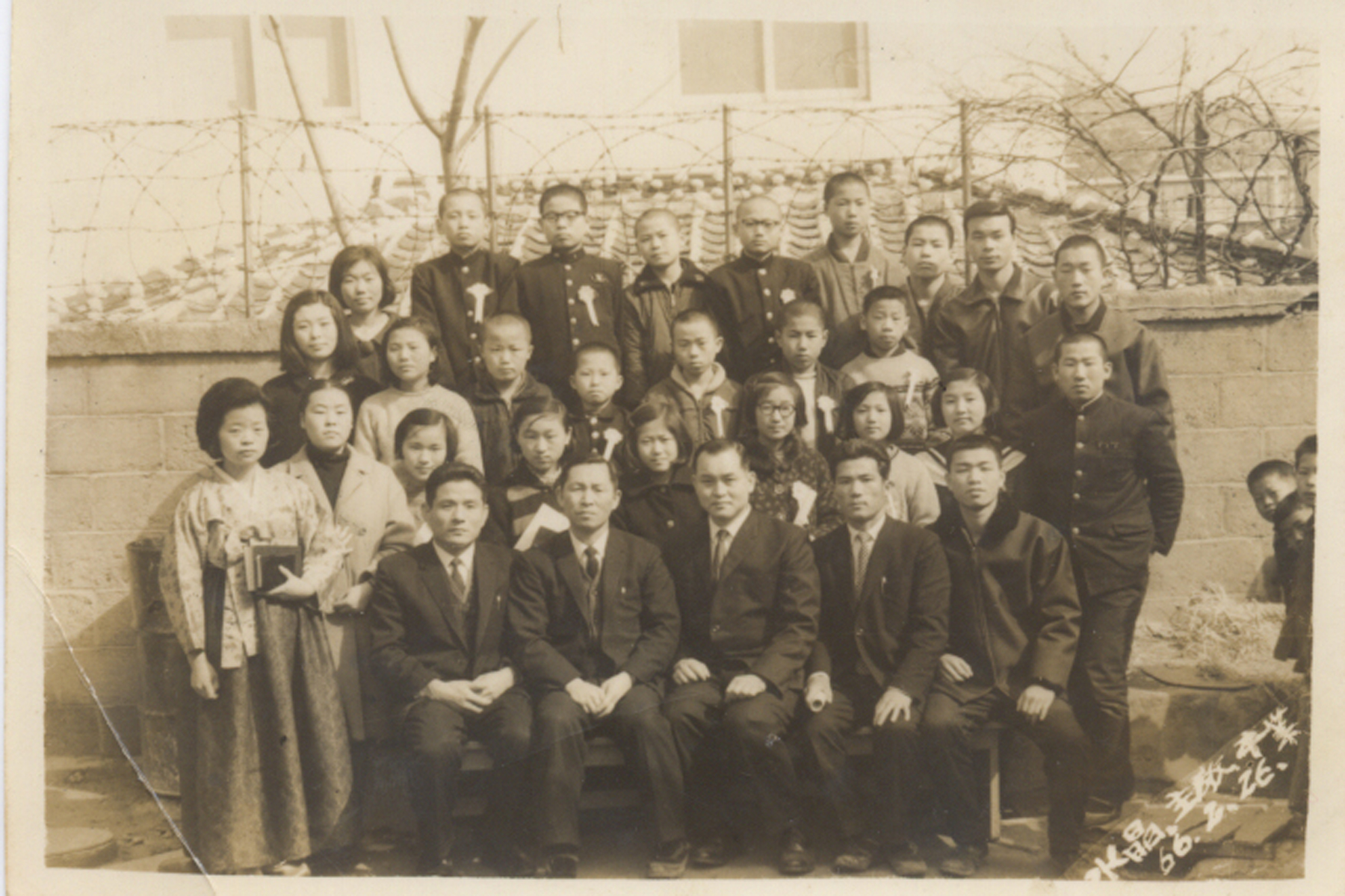 19660226수정교회졸업생.jpg